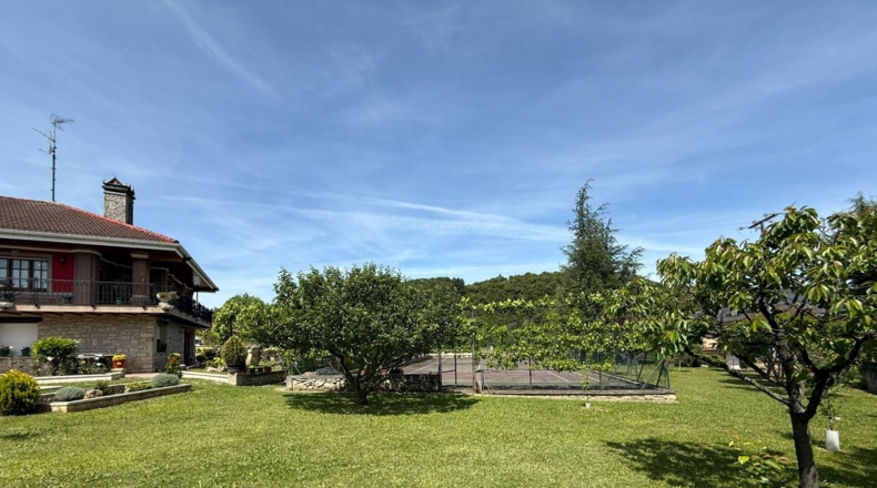 Burgos - Villasana de Mena - 2126m2