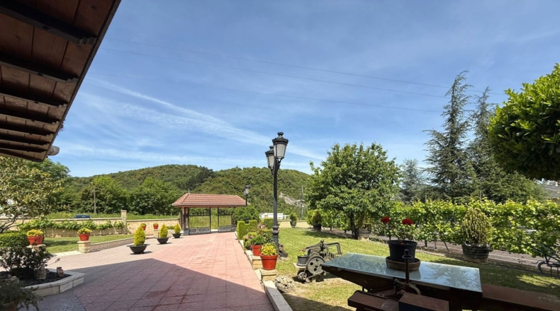 Burgos - Villasana de Mena - 2126m2