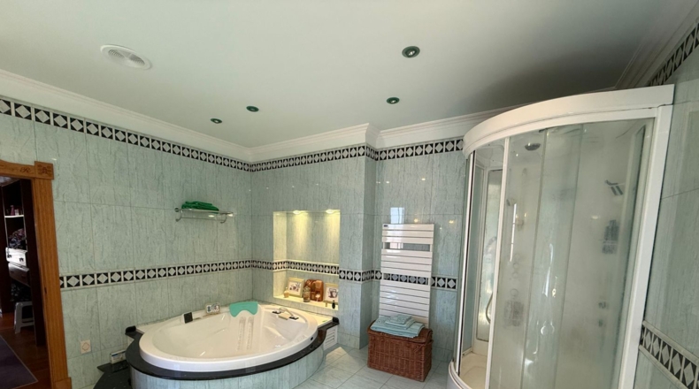 Cantabria - Barrio El Arco - 3200m2