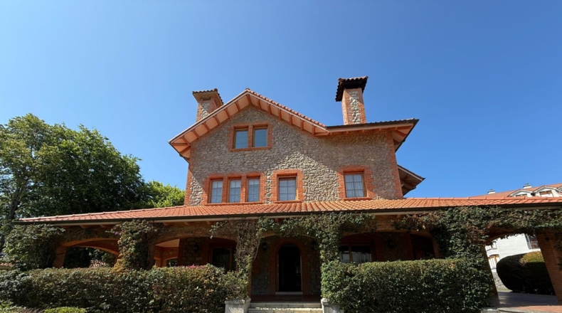 Cantabria - Barrio El Arco - 3200m2