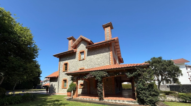 Cantabria - Barrio El Arco - 3200m2