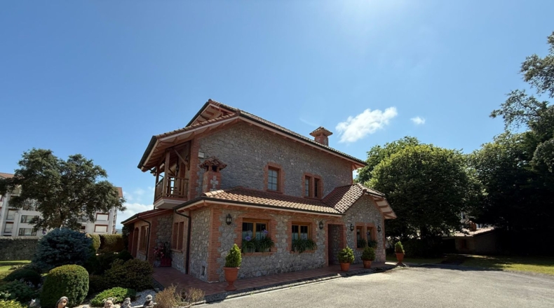 Cantabria - Barrio El Arco - 3200m2