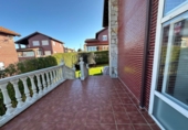 Chalet independiente con terreno en venta en Ajo ref: TR374642 foto
