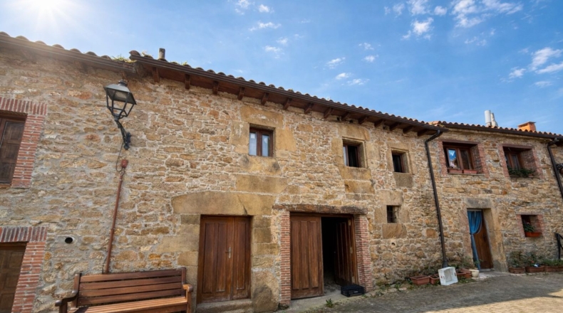 Cantabria - San Bartolomé de Meruelo - 345m2