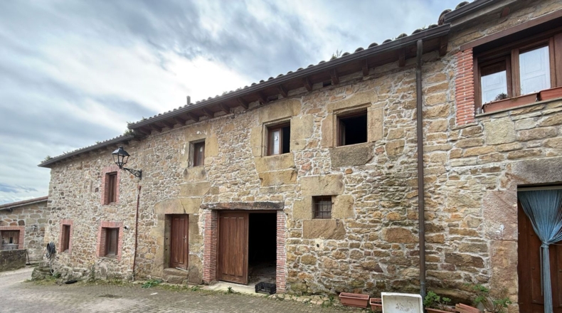Cantabria - San Bartolomé de Meruelo - 345m2