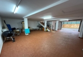 Отдельно стоящий дом с участком на продажу в городе Argoños. Фото