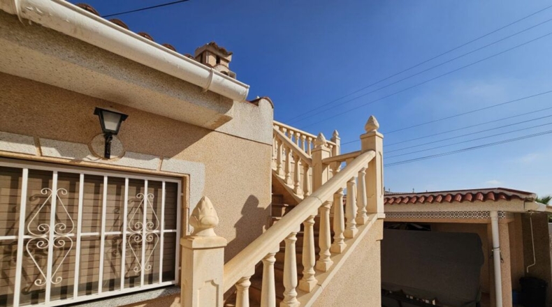Alicante - Urbanización Doña Pepa - 650m2