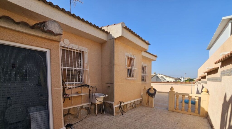 Alicante - Urbanización Doña Pepa - 650m2