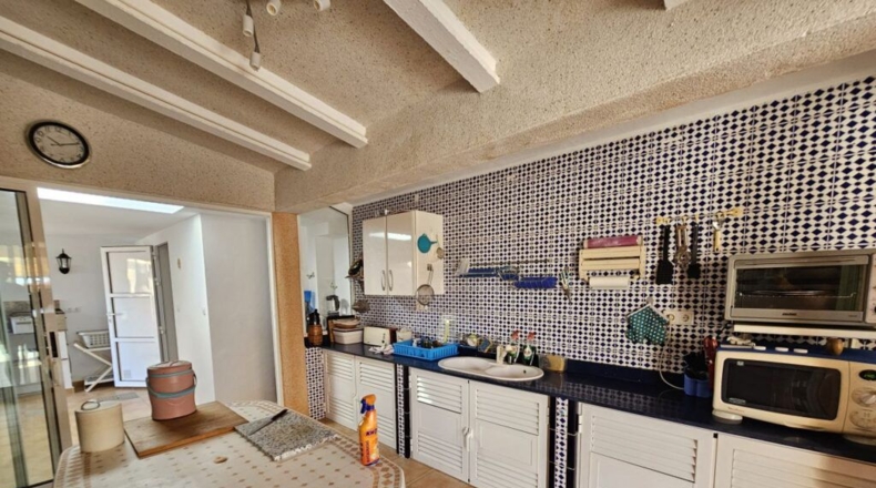 Alicante - Urbanización Doña Pepa - 650m2