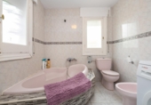 Villa con terreno en venta en Salobreña ref: TR360880 foto
