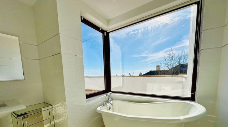 Málaga - Marbella - 2000m2