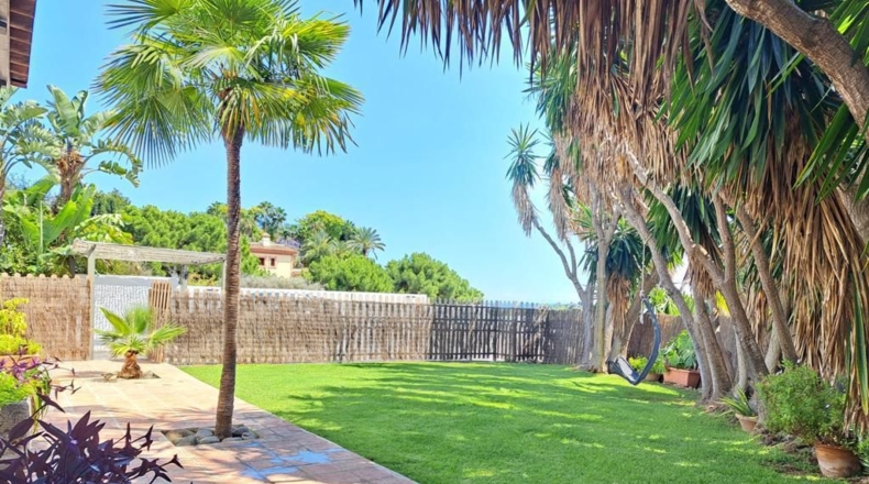 Málaga - Estepona - 2000m2