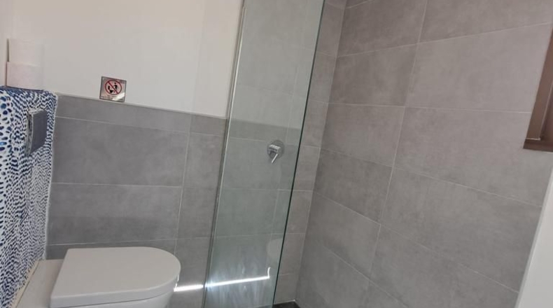 Málaga - Estepona - 2000m2