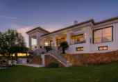 Villa con terreno en venta en la España, Marbella, ref: TR188991 foto