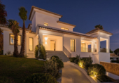 Villa con terreno en venta en la España, Marbella, ref: TR188991 foto