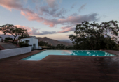 Villa con terreno en venta en Marbella ref: TR232815 foto