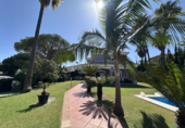 Vil·la amb terreny en venda a Estepona ref.: TR307568 foto