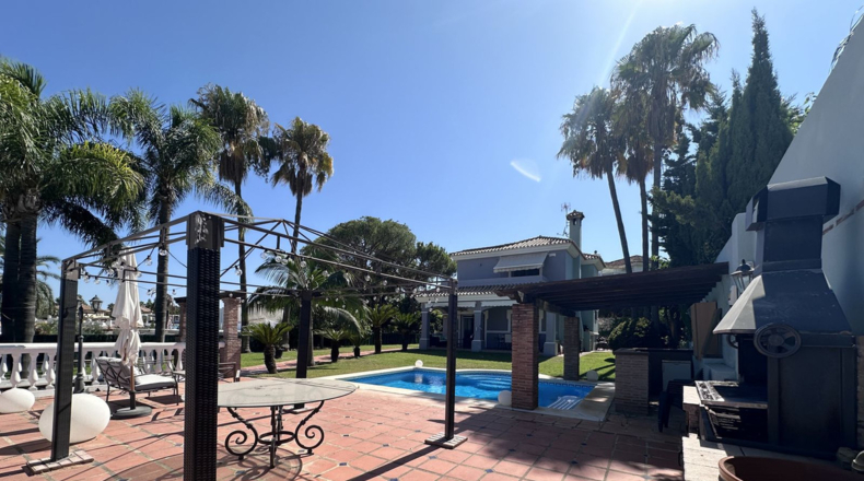 Málaga - Estepona - 754m2