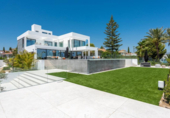 Vil·la amb terreny en venda a Estepona ref.: TR339519 foto