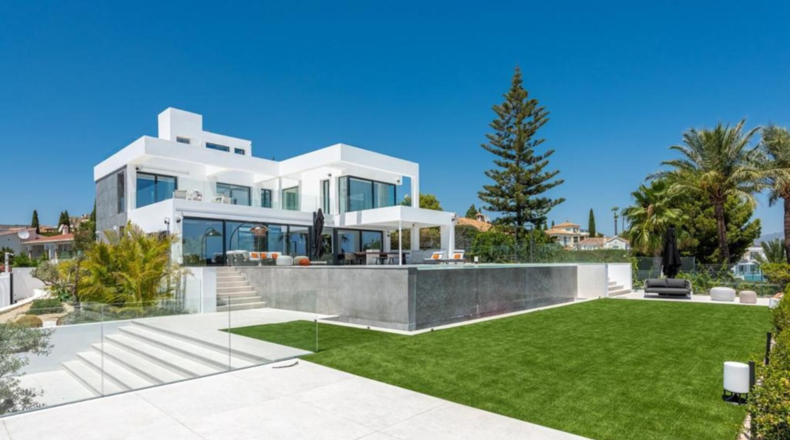Málaga - Estepona - 1495m2
