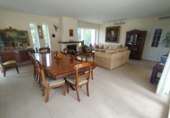 Vil·la amb terreny en venda a Marbella ref.: TR380454 foto