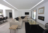 Vil·la amb terreny en venda a Marbella ref.: TR381290 foto