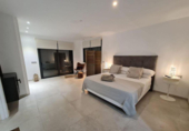 Vil·la amb terreny en venda a Marbella ref.: TR381290 foto