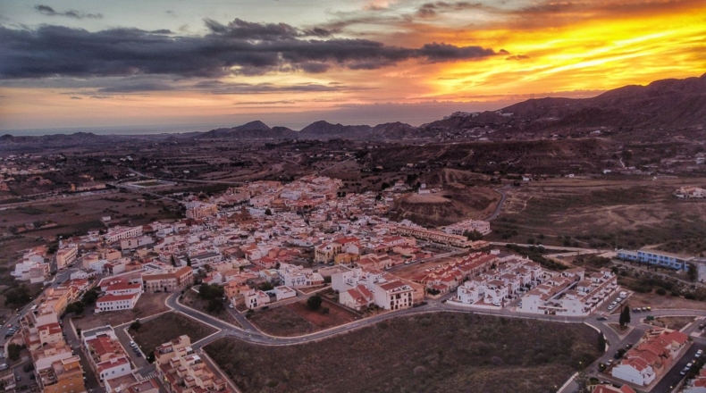 Almería - Urbanización Cabuzana - 1000m2