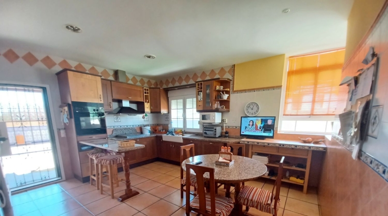 Almería - Las Herrerías - 1600m2