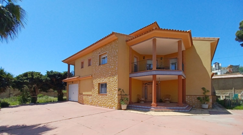 Almería - Las Herrerías - 1600m2