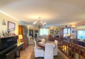 Отдельно стоящий дом с участком на продажу в городе Мохакар Фото