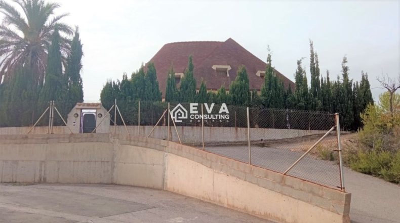 Castellón - Urbanización El Pantano - 860m2