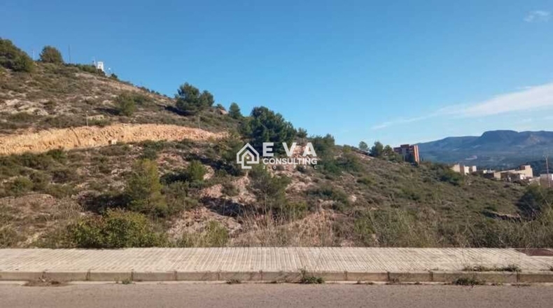 Castellón - Grupo San Cristóbal - 750m2