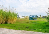 Городская земля под застройку на продажу у города Алменара Фото