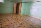 Отдельно стоящий дом с участком на продажу в городе Bailén. Фото