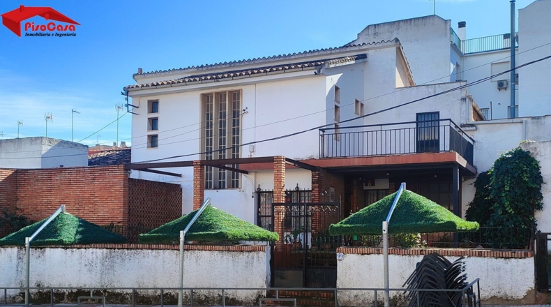 Jaén - Bailén - 623m2