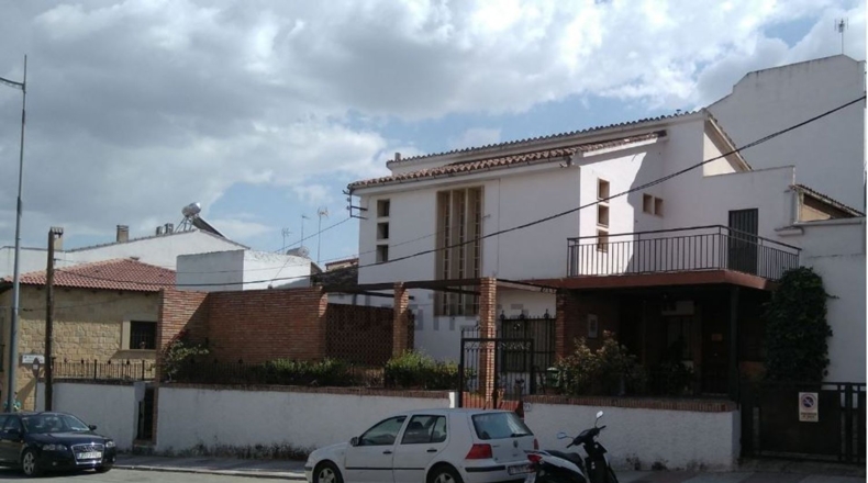 Jaén - Bailén - 623m2