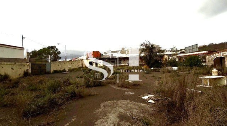 Santa Cruz de Tenerife - San Cristóbal de La Laguna - 1381m2