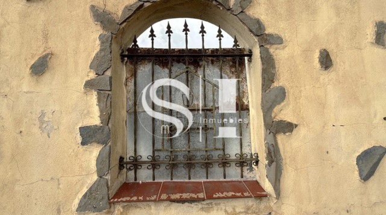 Santa Cruz de Tenerife - San Cristóbal de La Laguna - 1381m2