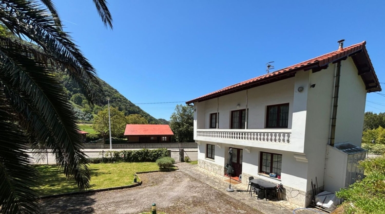 Cantàbria - Barrio El Arco - 1230m2