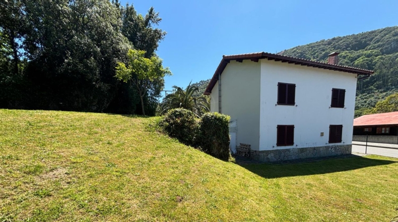 Cantàbria - Barrio El Arco - 1230m2