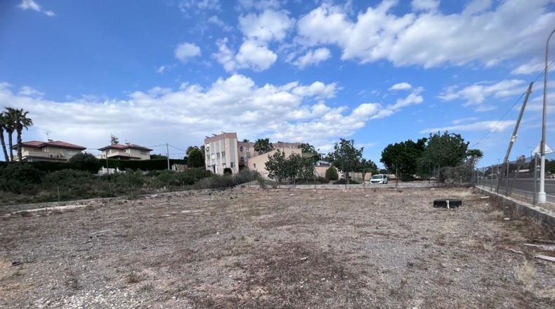 Valencia - Torrente - 1051m2