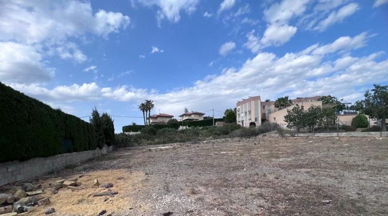 Valencia - Torrente - 1051m2