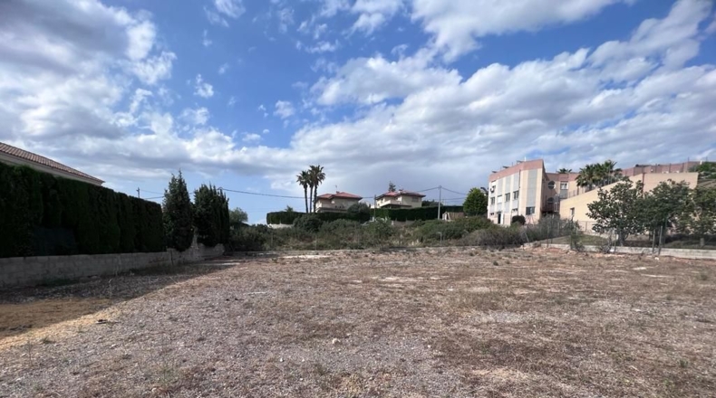 Valencia - Torrente - 1051m2