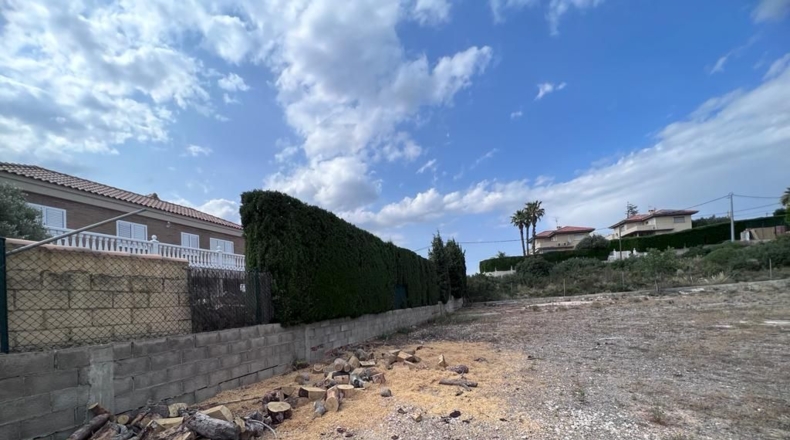 Valencia - Torrente - 1051m2