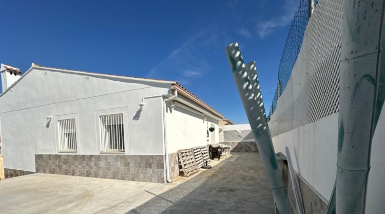 Valencia - Monserrat - 405m2