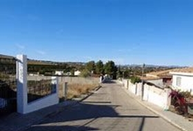 Montroy 675&nbsp;m²