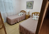 Отдельно стоящий дом с участком на продажу в городе Canet d'en Berenguer. Фото