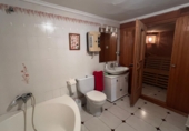 Отдельно стоящий дом с участком на продажу в городе Canet d'en Berenguer. Фото