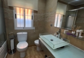 Отдельно стоящий дом с участком на продажу в городе Canet d'en Berenguer. Фото